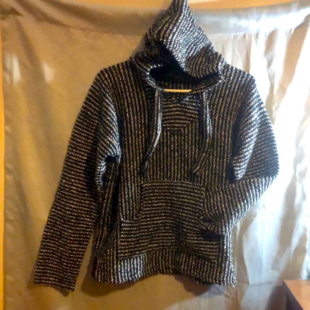 Vintage hooded pullover